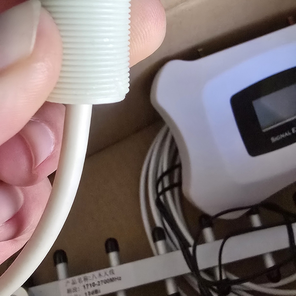 Gray Networking Antenna - Picture 3 of 7